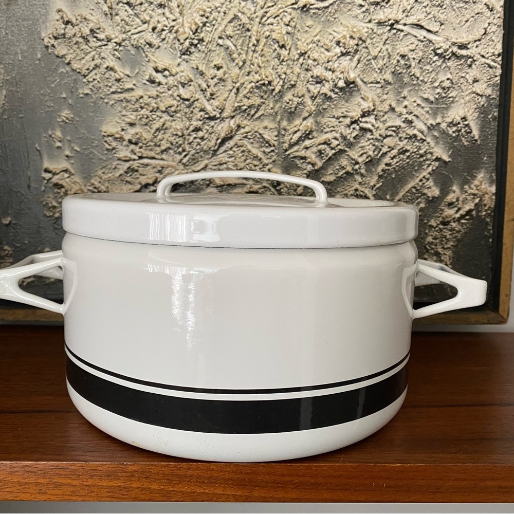 SOLD!! White Retro Mid-Century MCM Finel Enamel Kobenstyle Pot & Lid